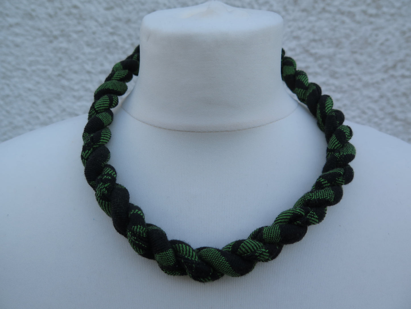 Slingamebob Babywearing Necklaces-Accessories-Slingamebob-Yaro La Vita Green Black-Koala Slings - FREE, fast UK shipping