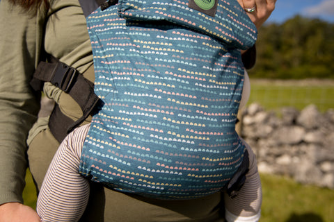 KahuBaby Carrier Hire - Hills - Hire-Sling Library-KahuBaby-Two week hire-Koala Slings - FREE, fast UK shipping